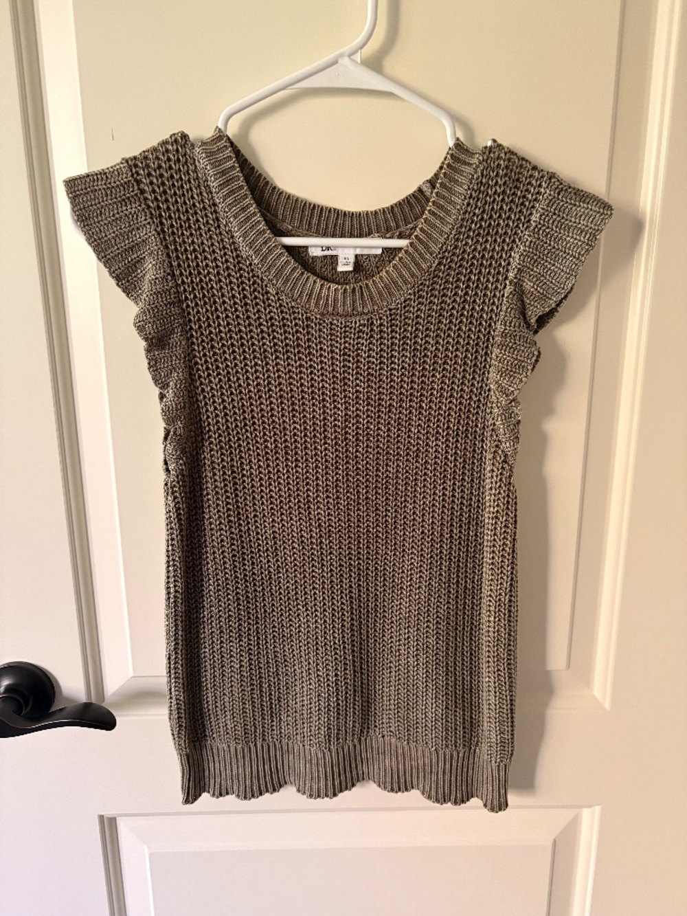 DR2's Knitted Short Sleeve Sweater Vest with Olive Green Hue Size XS